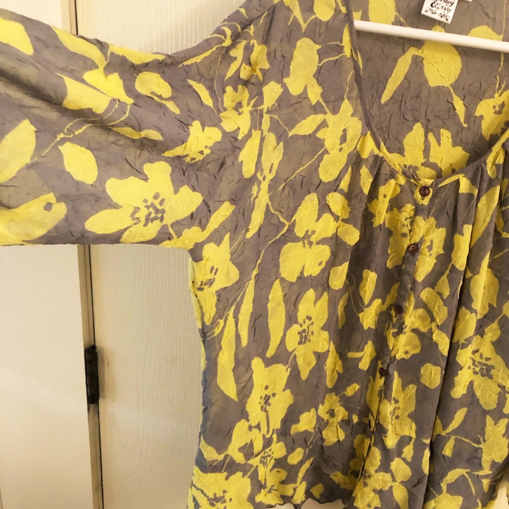 Blouse - Picture 3 of 6